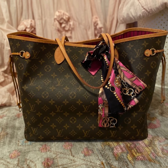 Louis Vuitton Handbags - Louis Vuitton Neverfull GM